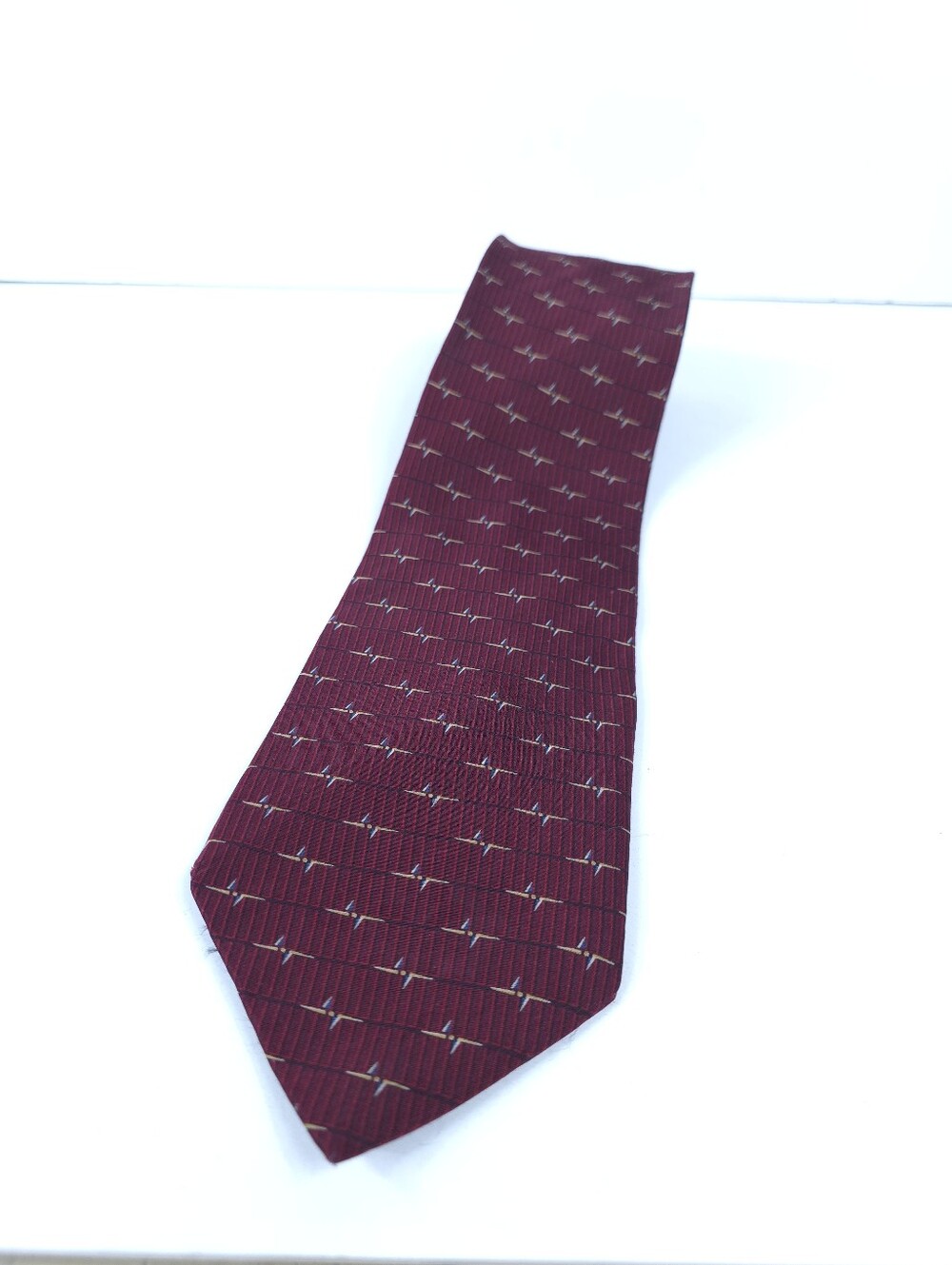 ​Bill Blass Black Label Silk Tie Mens Burgundy Geometric Textured Executive 59"